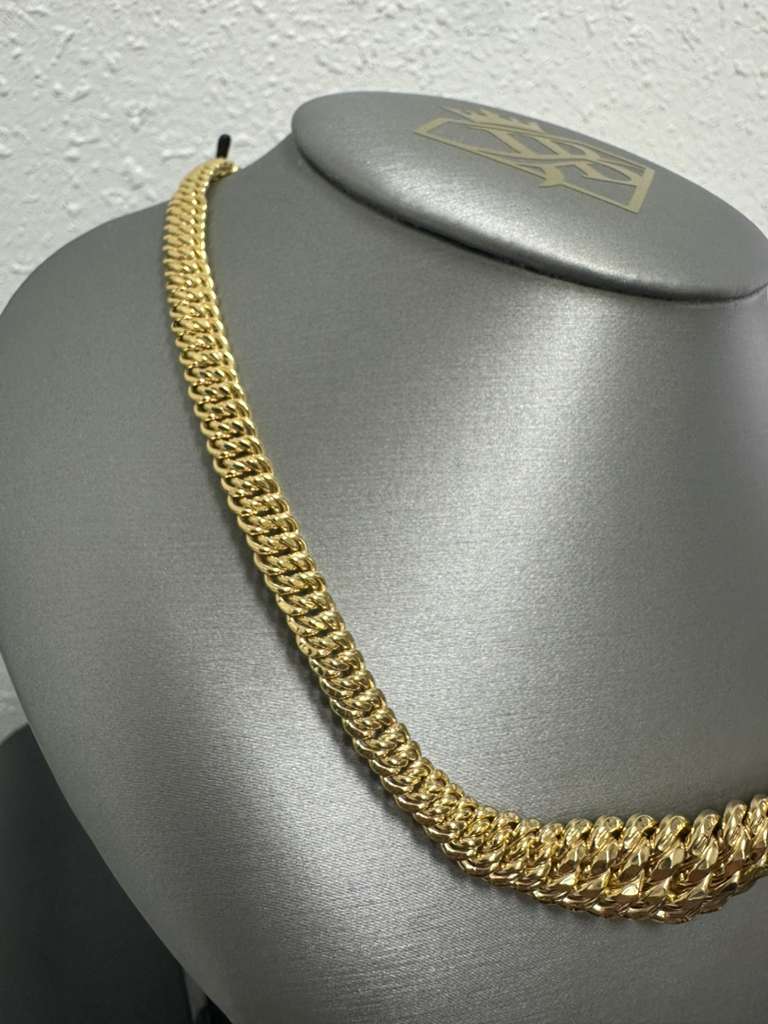 10K Gold Hollow Necklace 18" 7mm