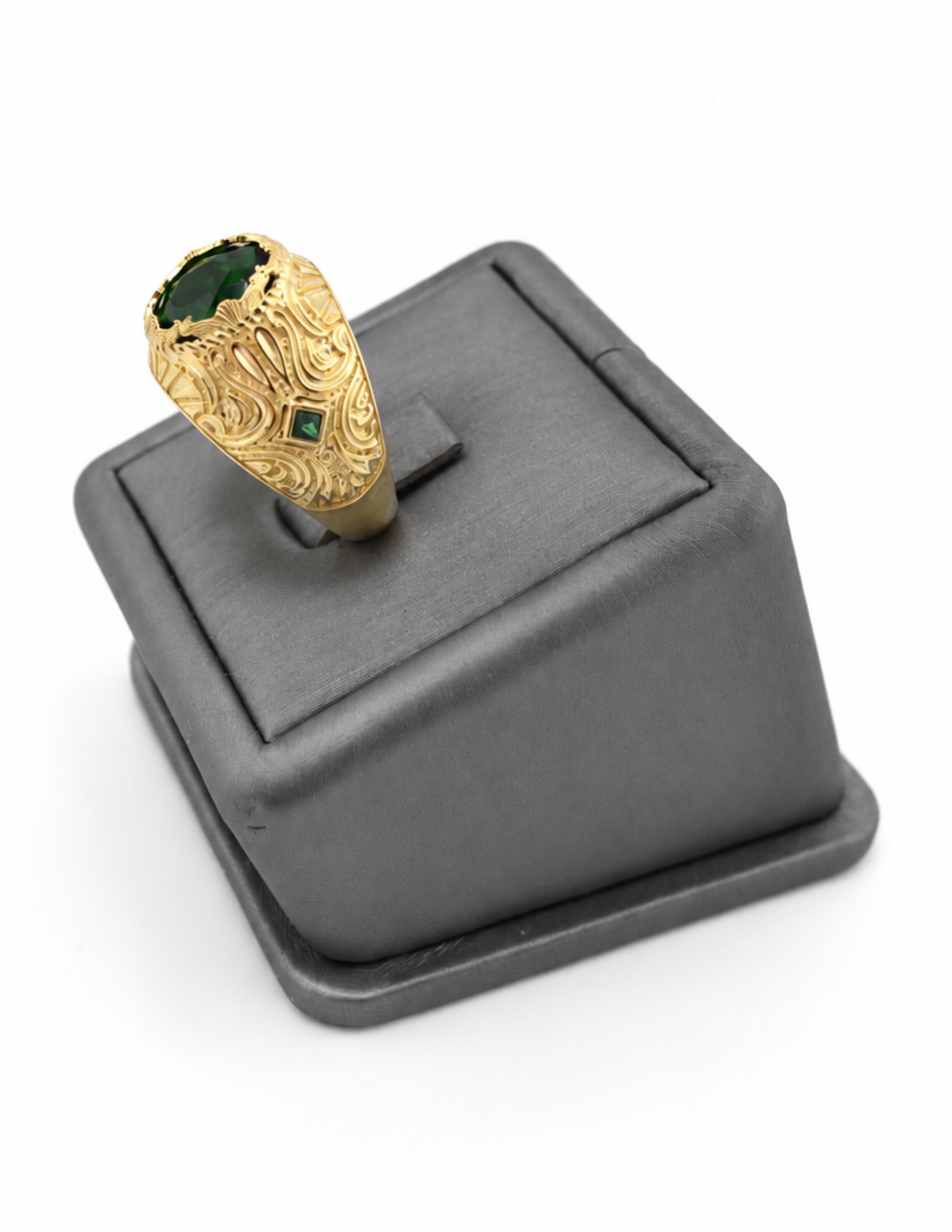 10K Oval Colored Stone Signet Rings Yellow Gold Ornate Engraved Men’s Statement Ring